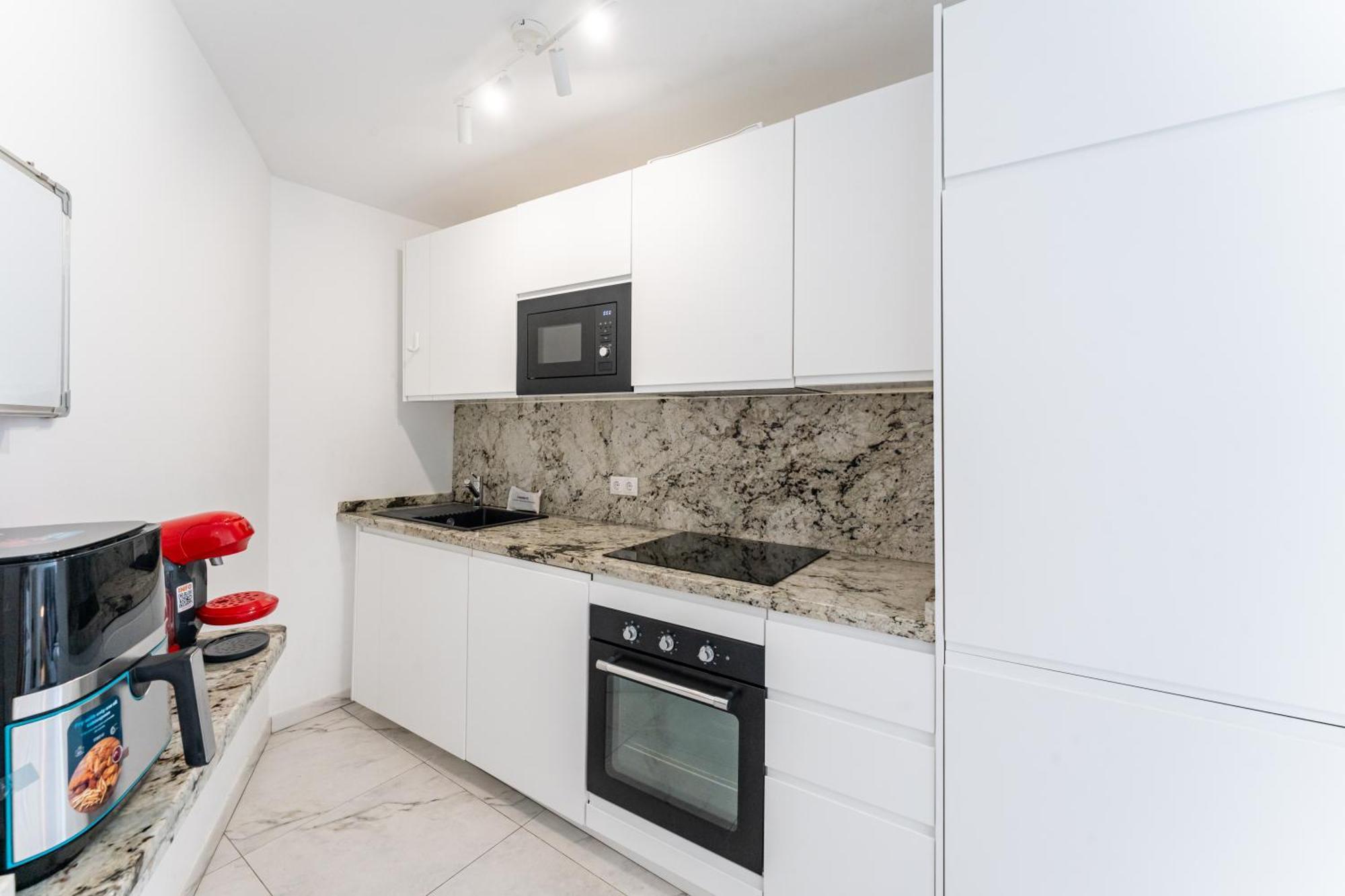 Apartment Vb Diana 2bdrs With Fantastic Sea Views *